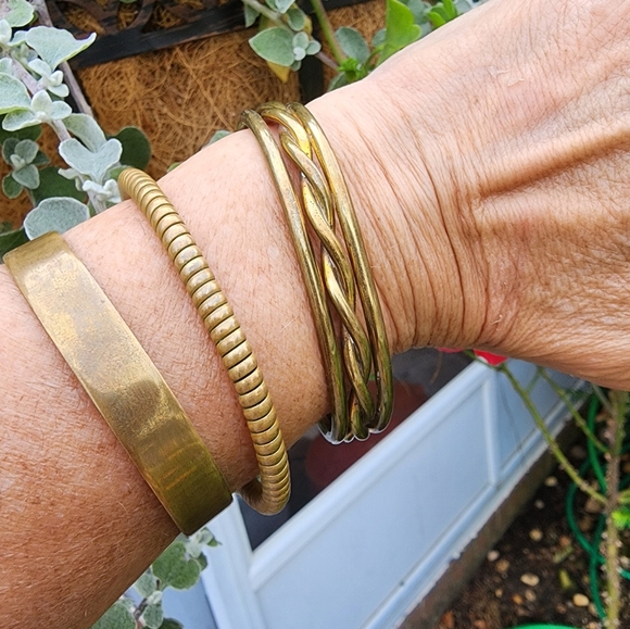 Vintage brass cuff‎ trio - Picture 1 of 11